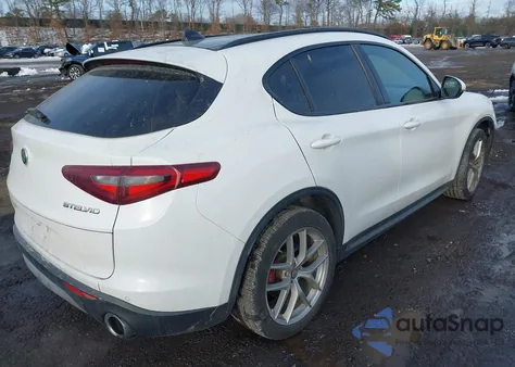 2018 Alfa Romeo Stelvio Ti из США, поврежденный, VIN ZASFAKNN9J7C02309